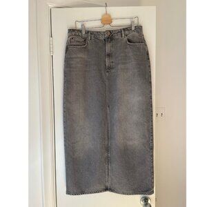 Grey jeans skirt - NEVER WORN